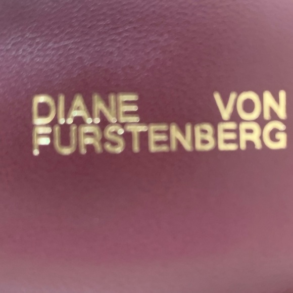 Diane Von Furstenberg Velvet Burgundy Slide - Picture 5 of 8